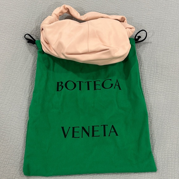 Elegant Cream Women's Bag - Picture 2 of 6